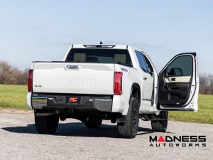 Toyota Tundra Side Steps - Power Running Boards - Rough Country - E-Boards - Crewmax